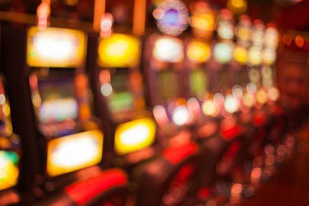 Antarmuka permainan NetEnt dengan kontrol taruhan dan obrolan dealer di perangkat mobile